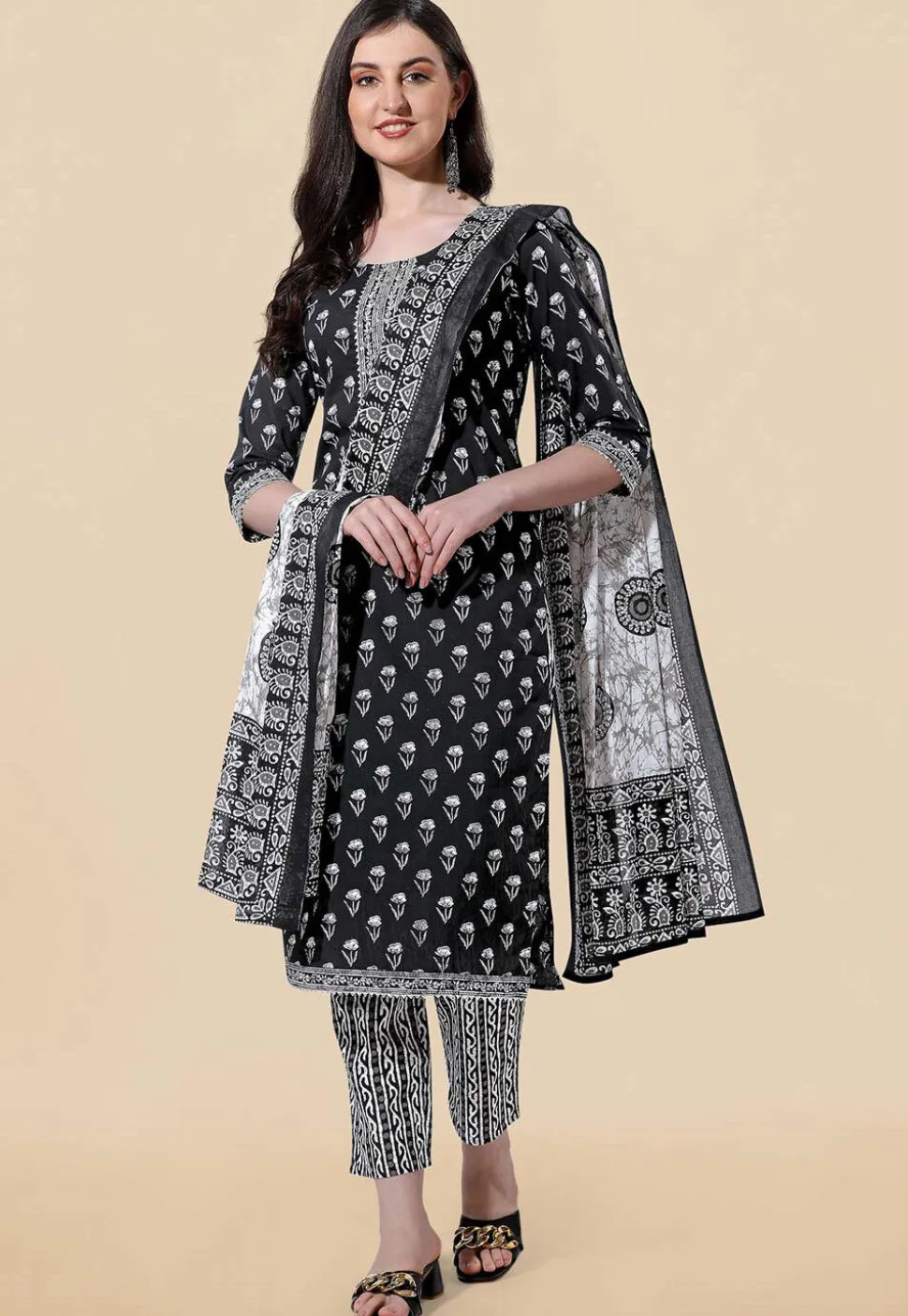 Printed Pure Cotton Pakistani Suit in Black