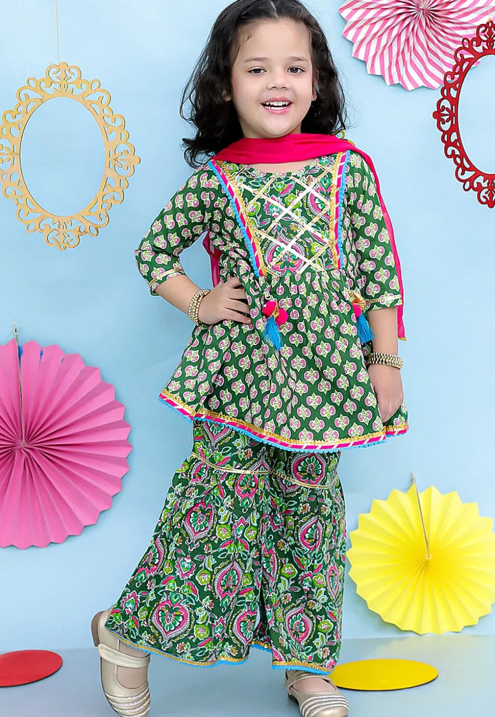 Printed Pure Cotton Pakistani Suit in Green