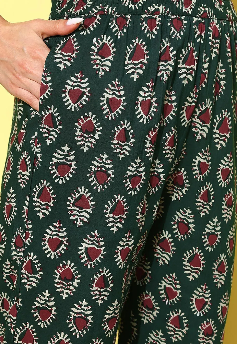 Printed Pure Cotton Pakistani Suit in Maroon