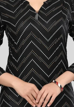 Printed Rayon Straight Kurti in Black
