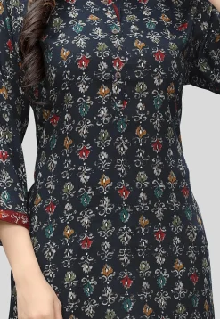 Printed Rayon Straight Kurti in Black