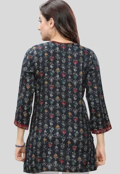 Printed Rayon Straight Kurti in Black