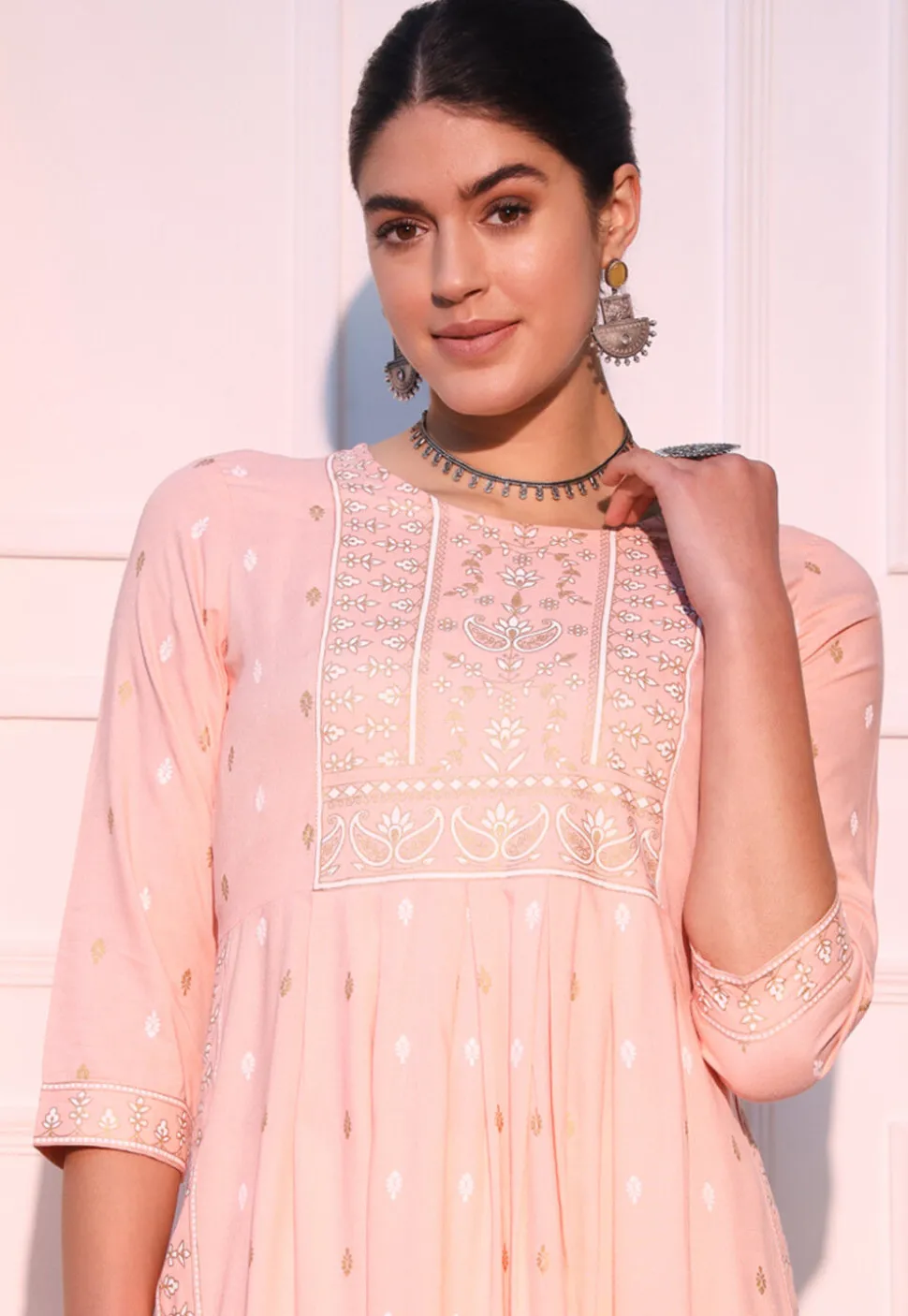 Printed Viscose Rayon Straight Kurta in Light Peach