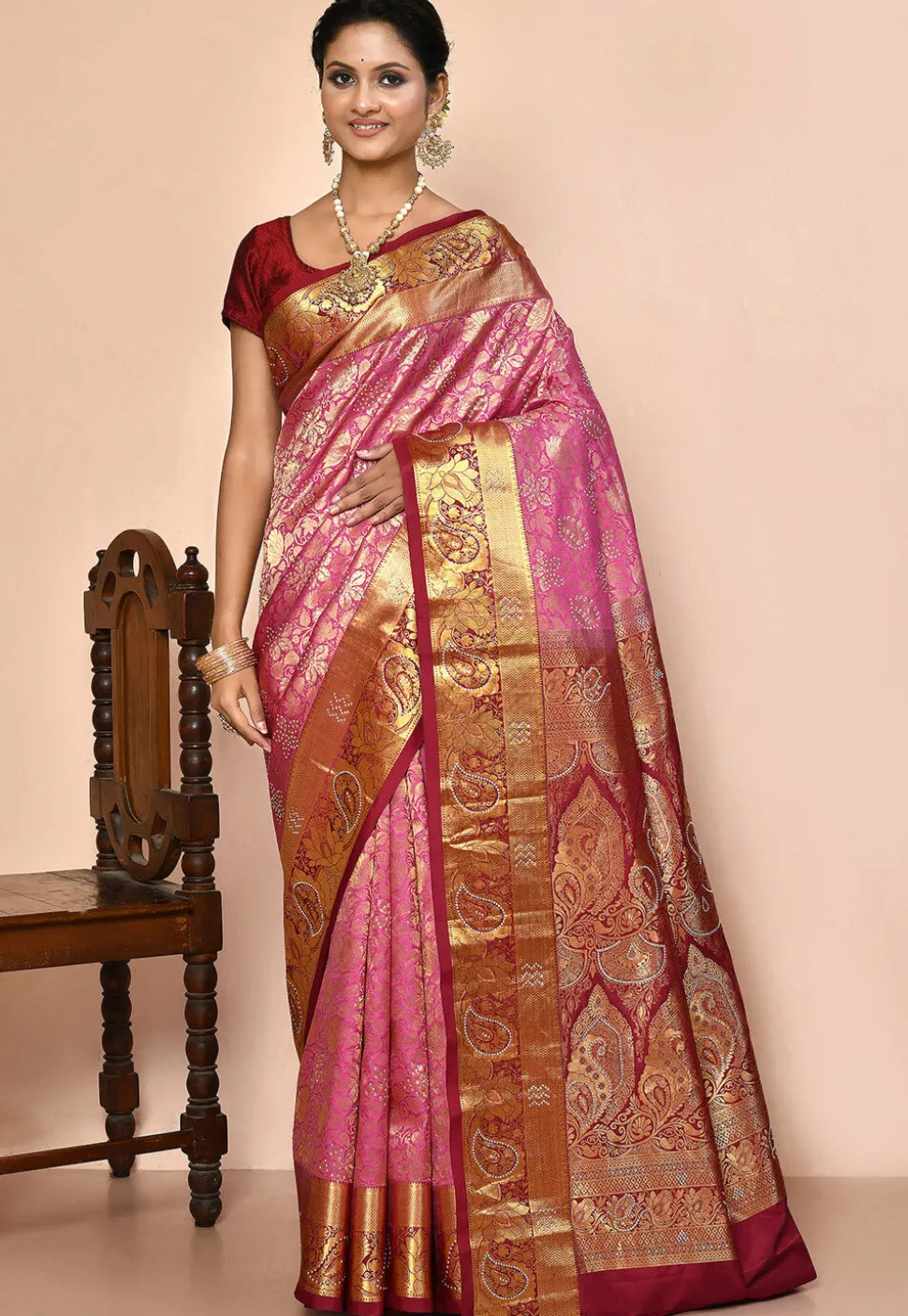 Pure Kanchipuram Silk Embellished Saree in Pink