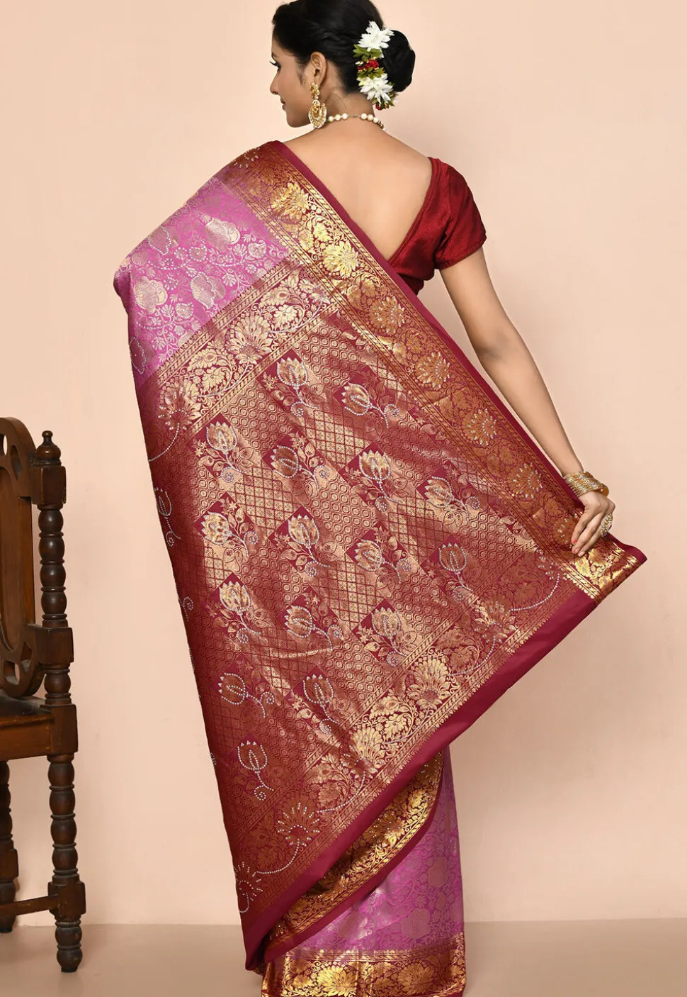 Pure Kanchipuram Silk Embellished Saree in Pink