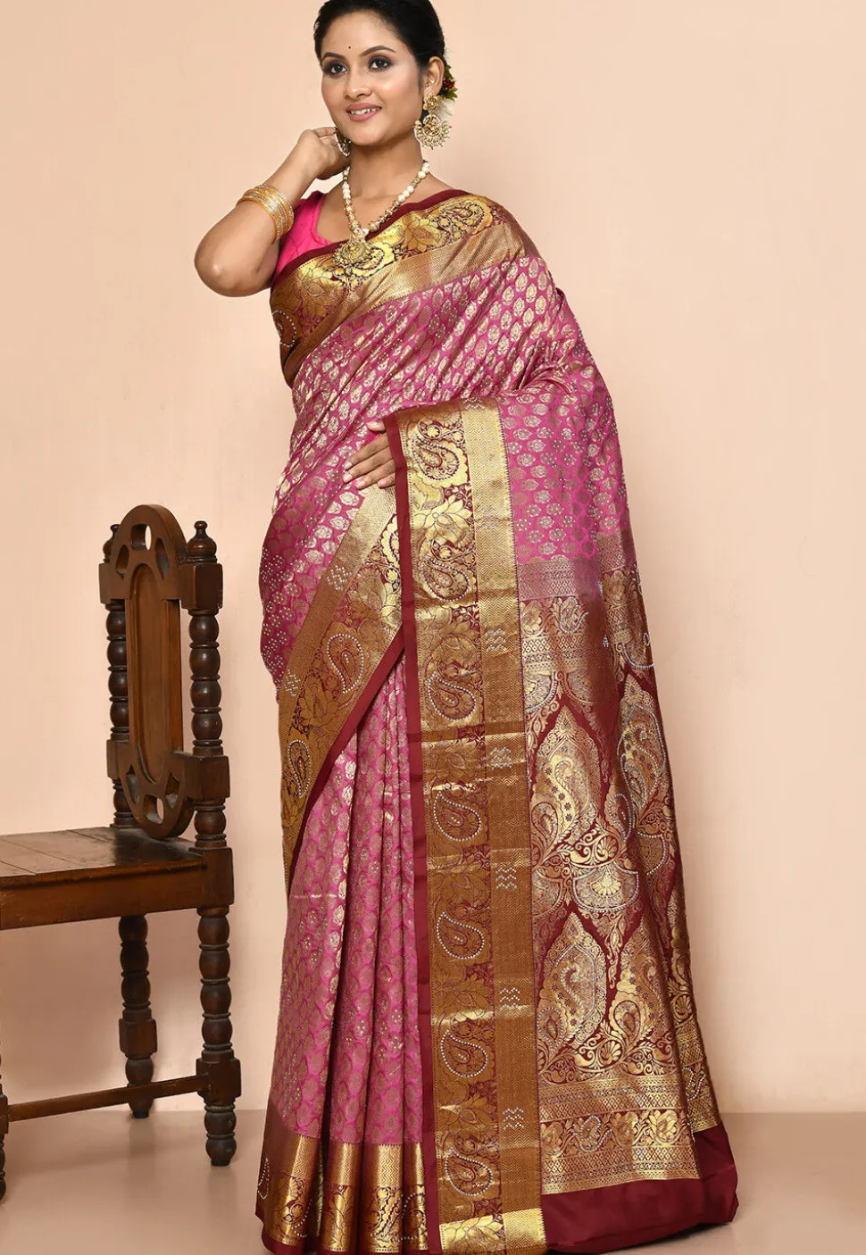 Pure Kanchipuram Silk Embellished Saree in Pink