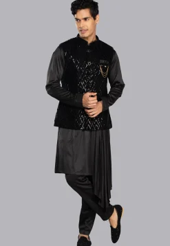 Sequinned Cotton Silk Kurta Set in Black
