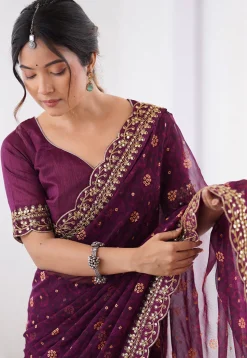 Shibhori Printed Georgette Scalloped Saree in Purple