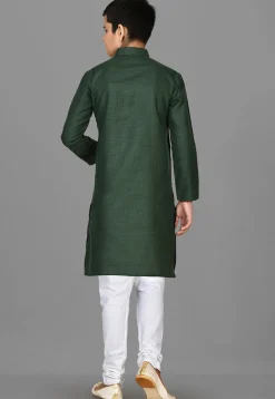 Solid Color Cotton Kurta in Dark Green
