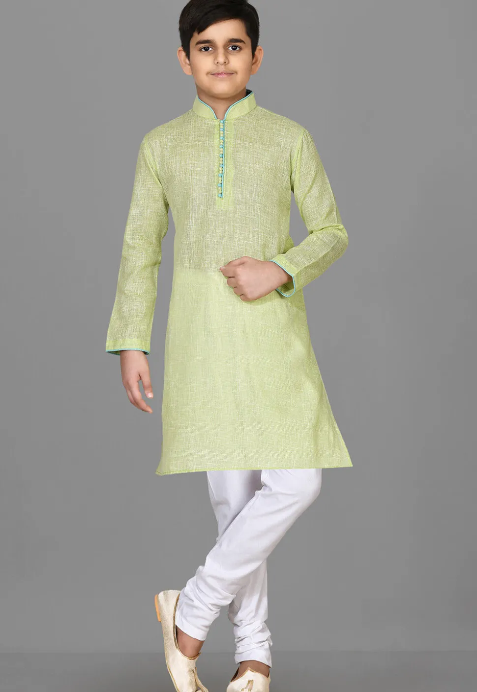 Solid Color Cotton Kurta in Light Green