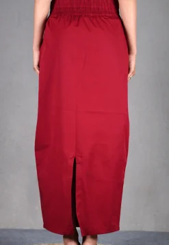 Solid Color Cotton Lycra (Elastane) Petticoat in Maroon