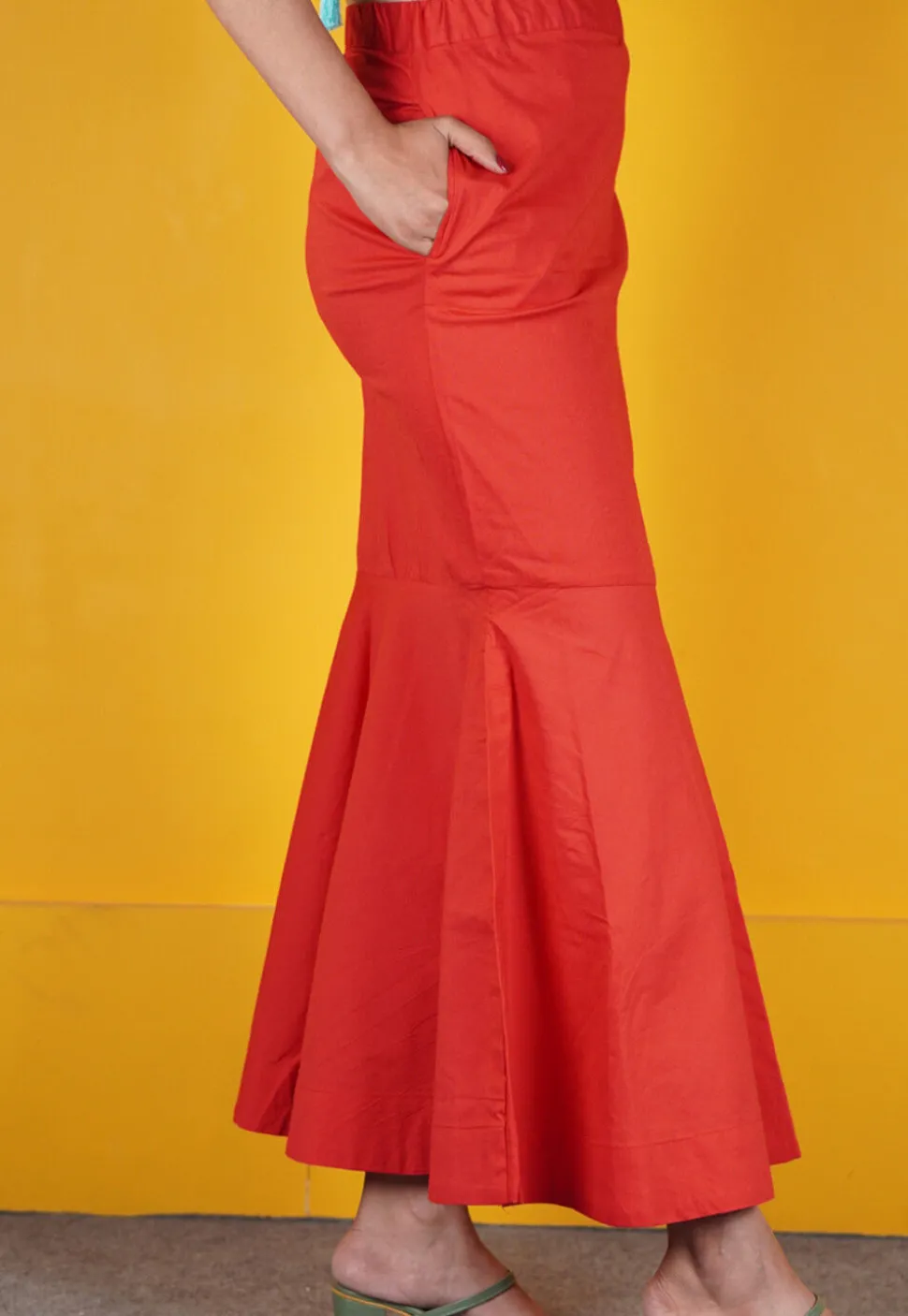 Solid Color Cotton Lycra (Elastane) Petticoat in Red