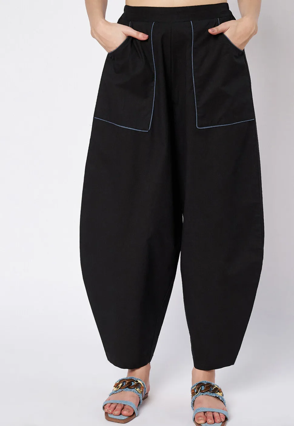 Solid Color Cotton Pant in Black