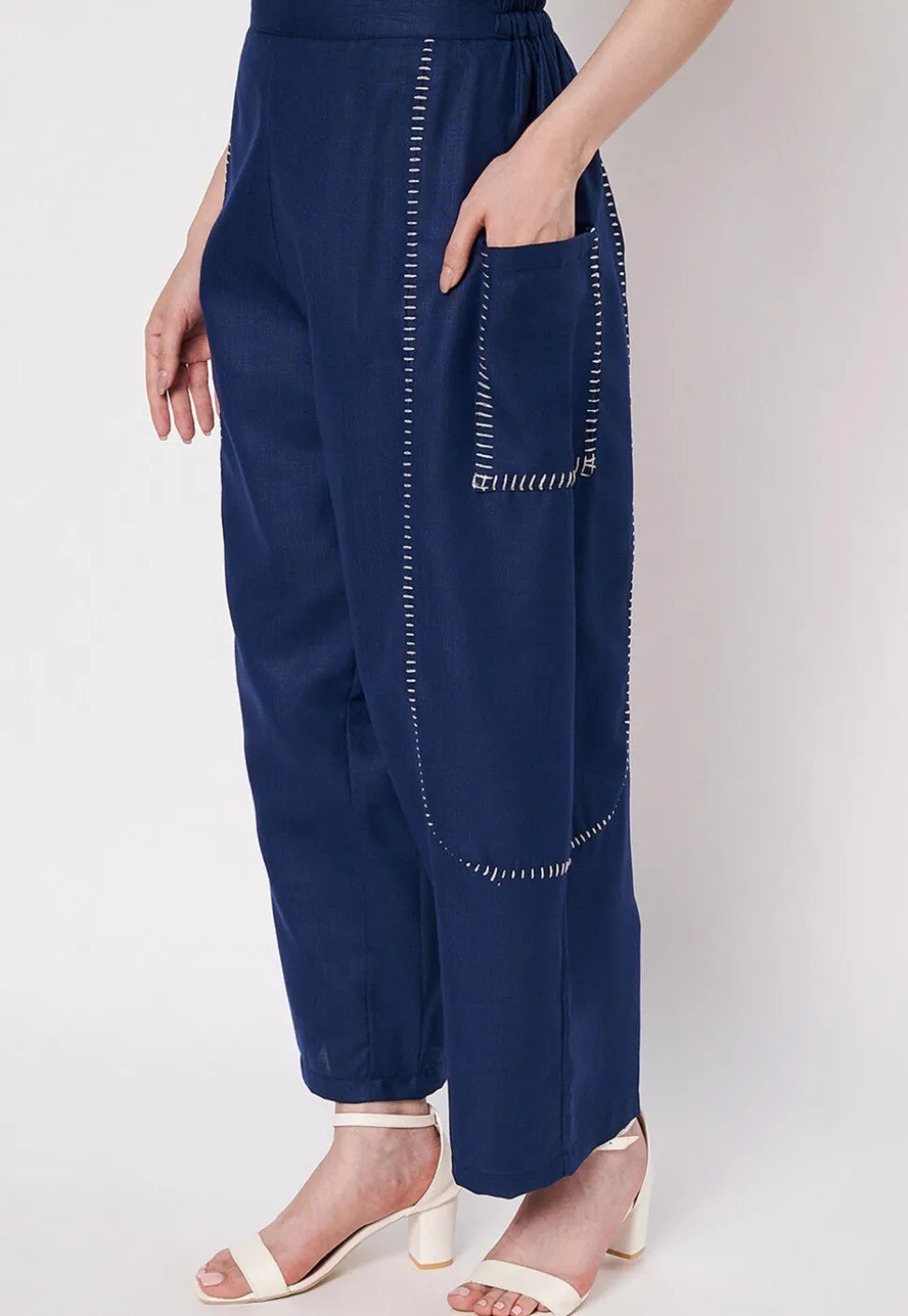 Solid Color Cotton Pant in Navy Blue