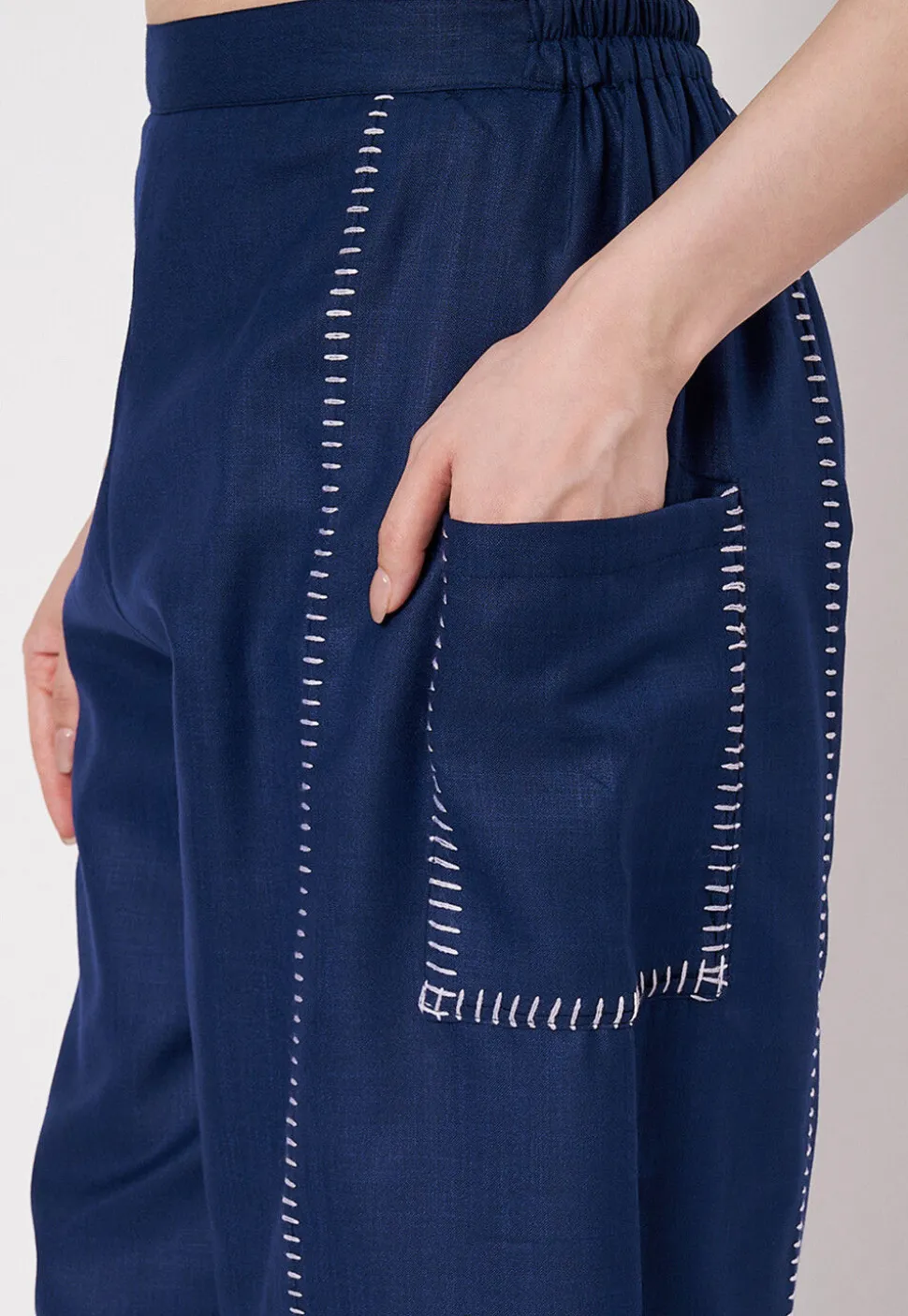 Solid Color Cotton Pant in Navy Blue