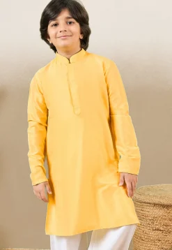 Solid Color Cotton Silk Kurta in Yellow