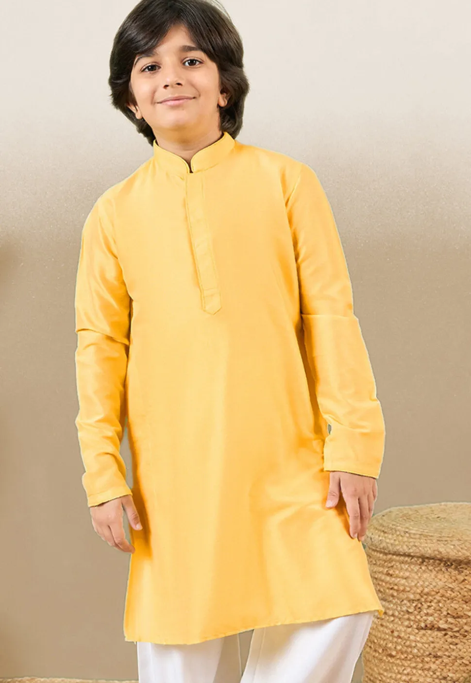 Solid Color Cotton Silk Kurta in Yellow