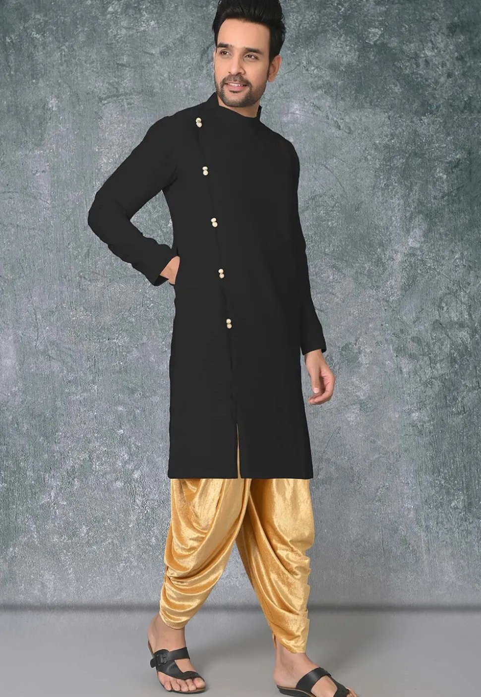 Solid Color Cotton Silk Side Open Straight Kurta in Black