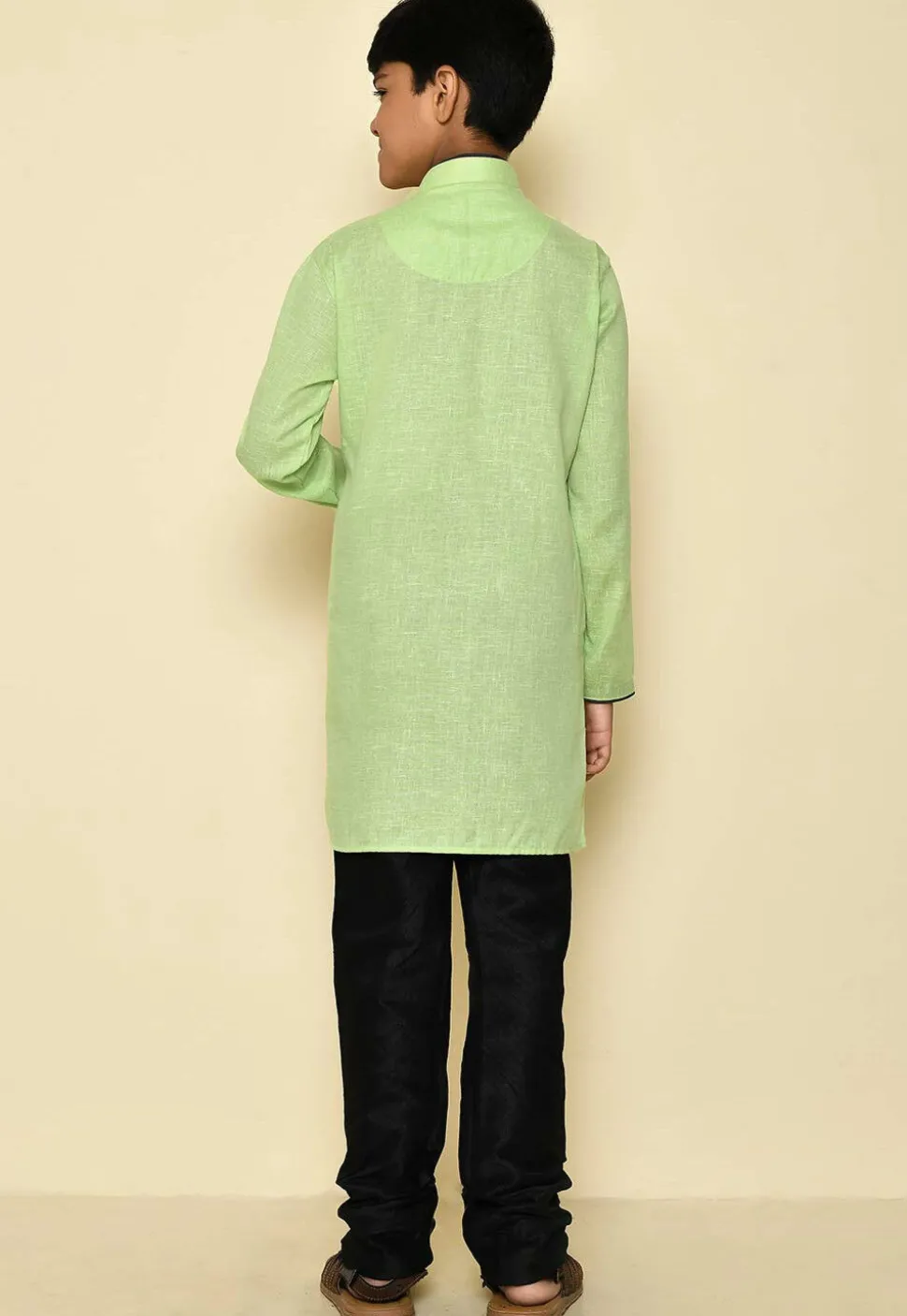Solid Color Cotton Slub Asymmetric Kurta Set in Light Green