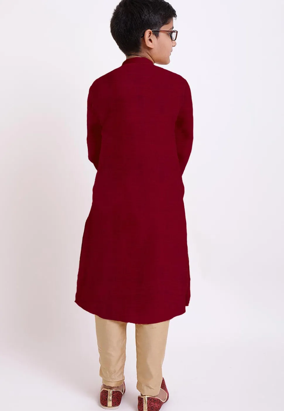 Solid Color Cotton Slub Kurta in Maroon