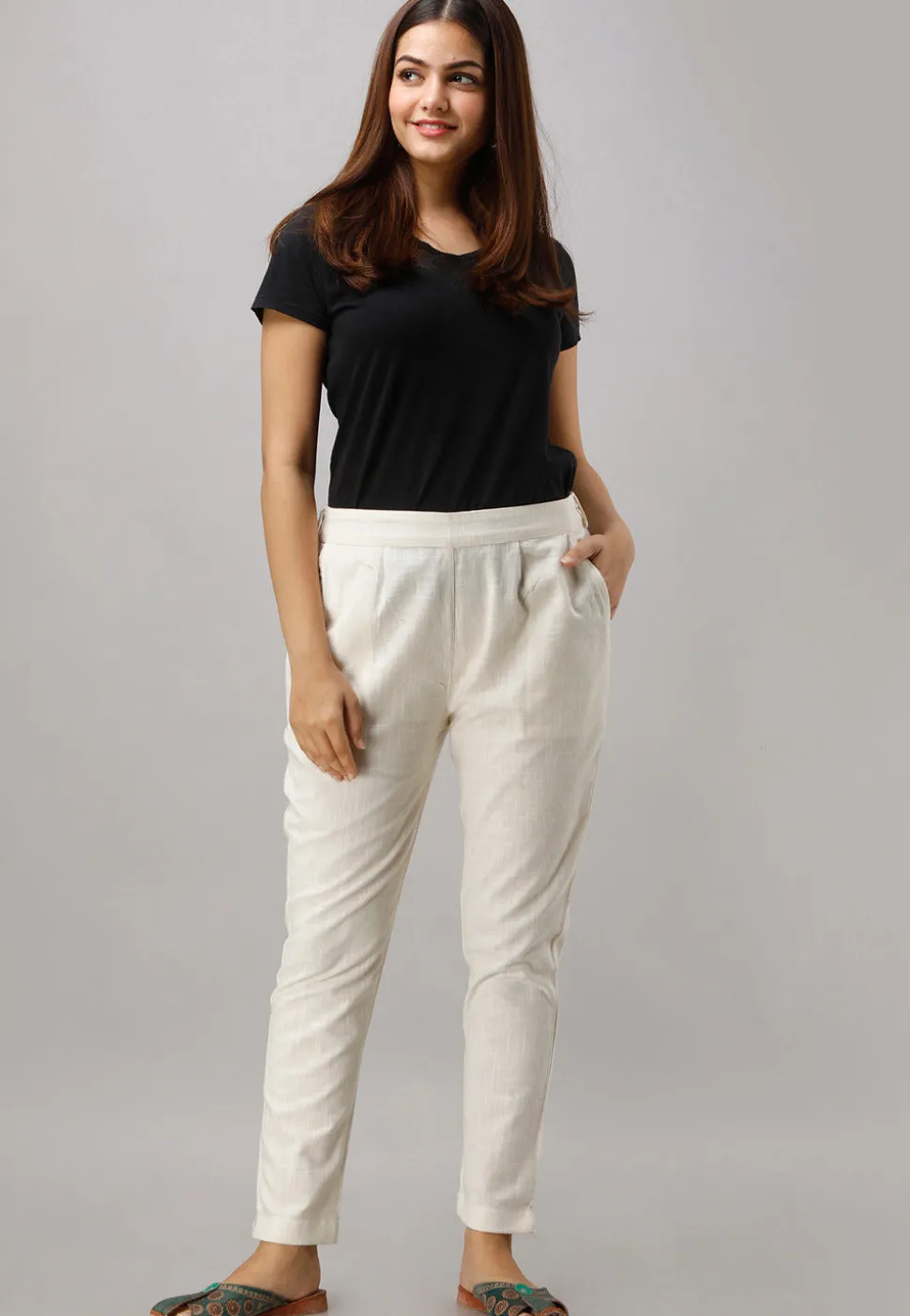 Solid Color Cotton Slub Pant in Off White