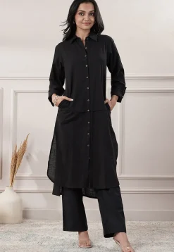 Solid Color Cotton Slub Straight Kurta in Black