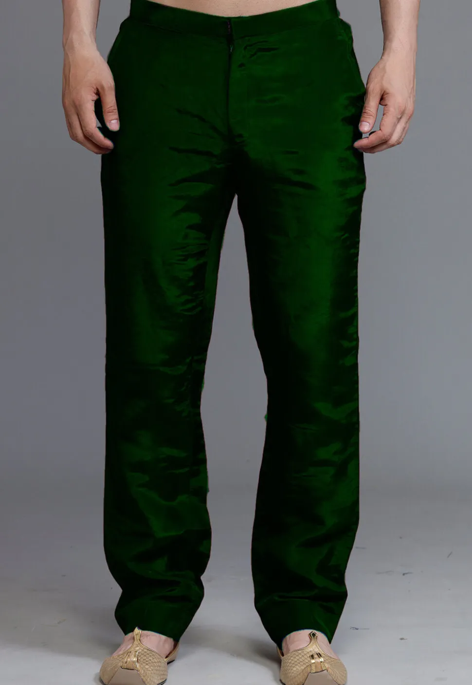 Solid Color Crepe Pant in Dark Green