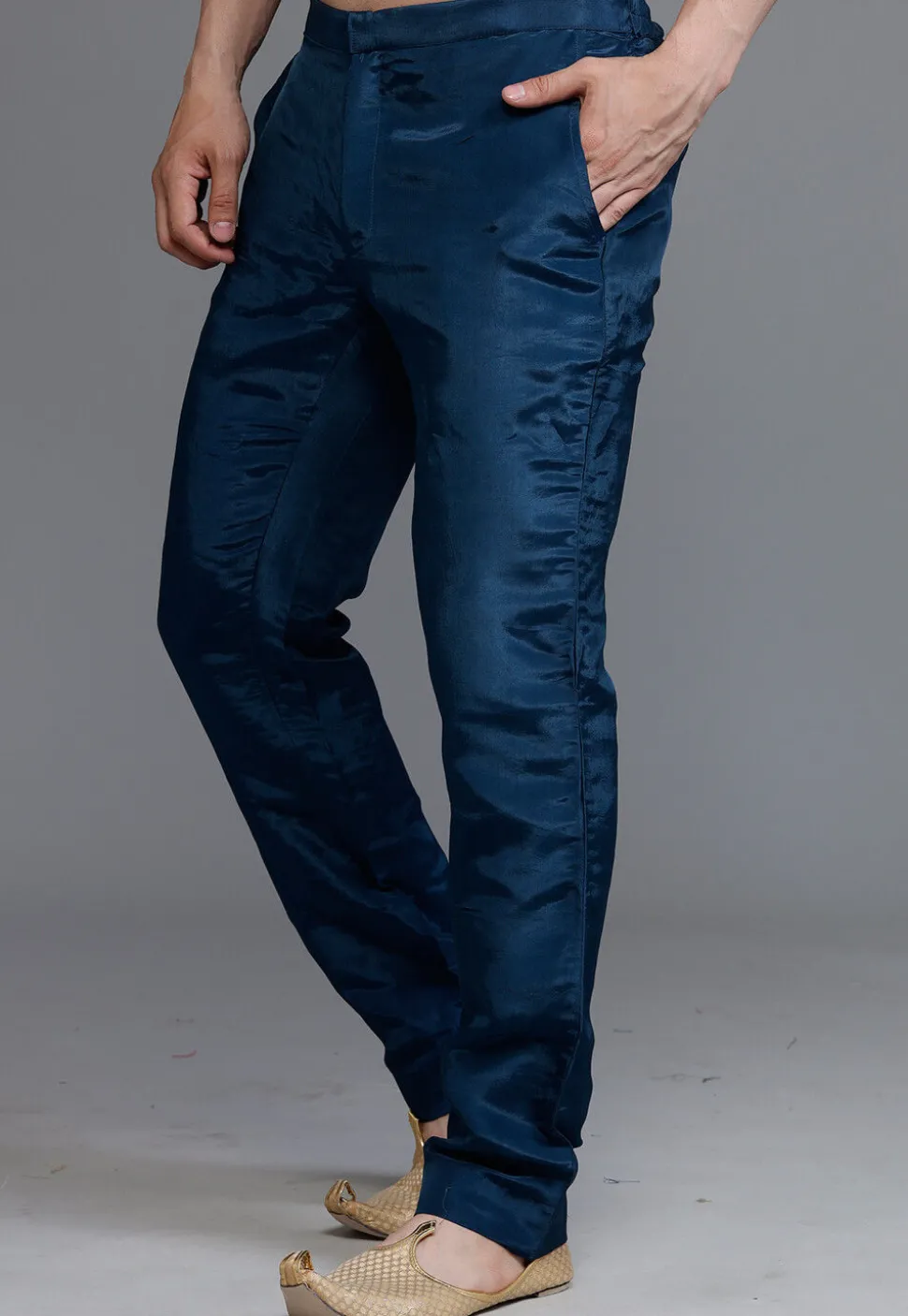 Solid Color Crepe Pant in Teal Blue