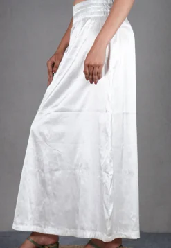 Solid Color Lycra Satin (Elastane) Petticoat in White
