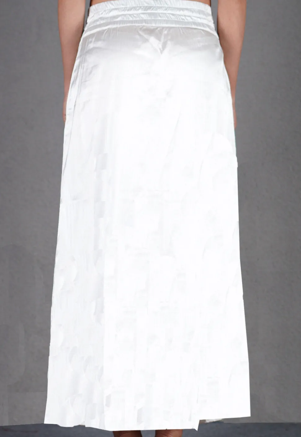 Solid Color Lycra Satin (Elastane) Petticoat in White
