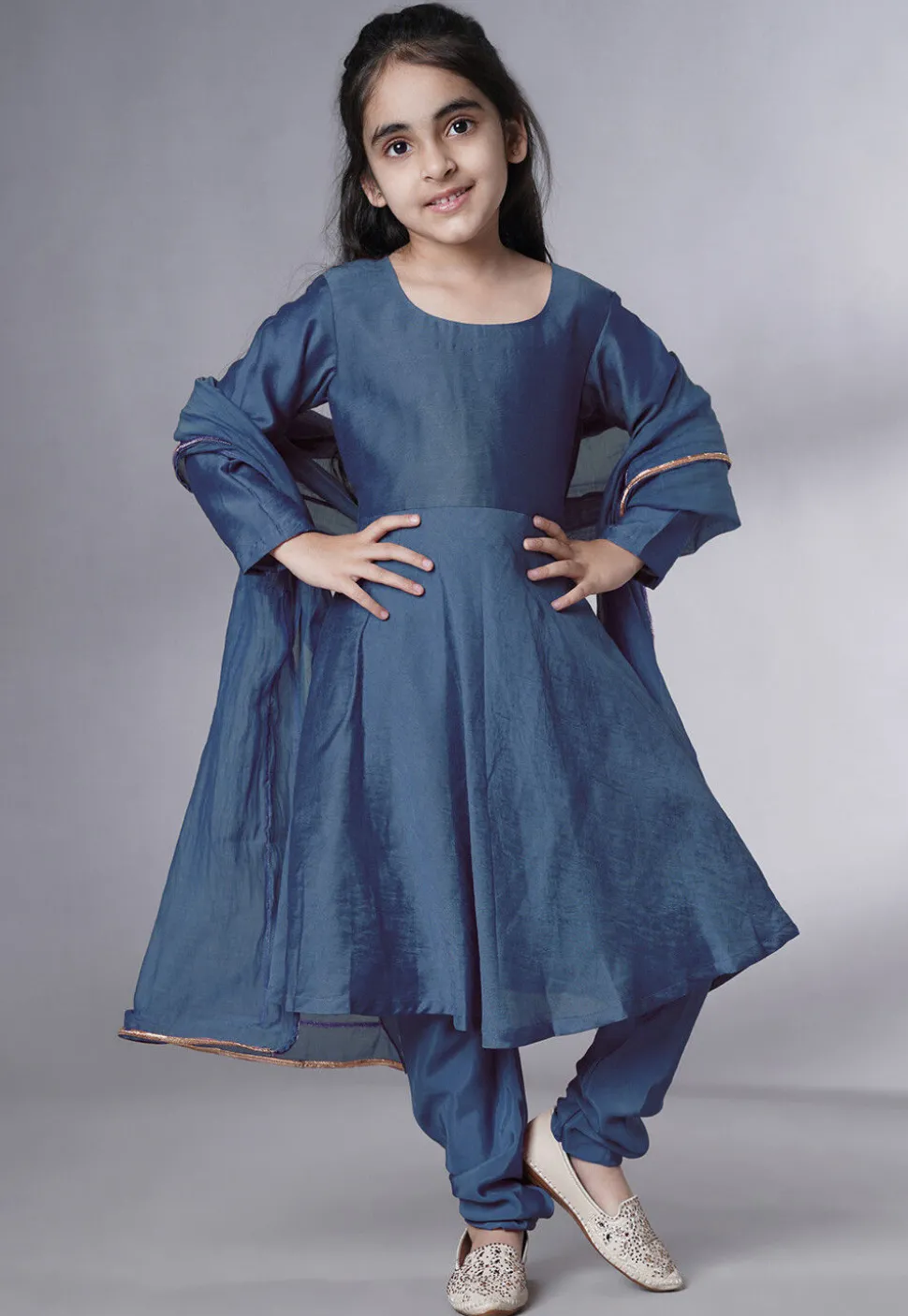 Solid Color Muslin Silk A Line Suit in Dark Grey