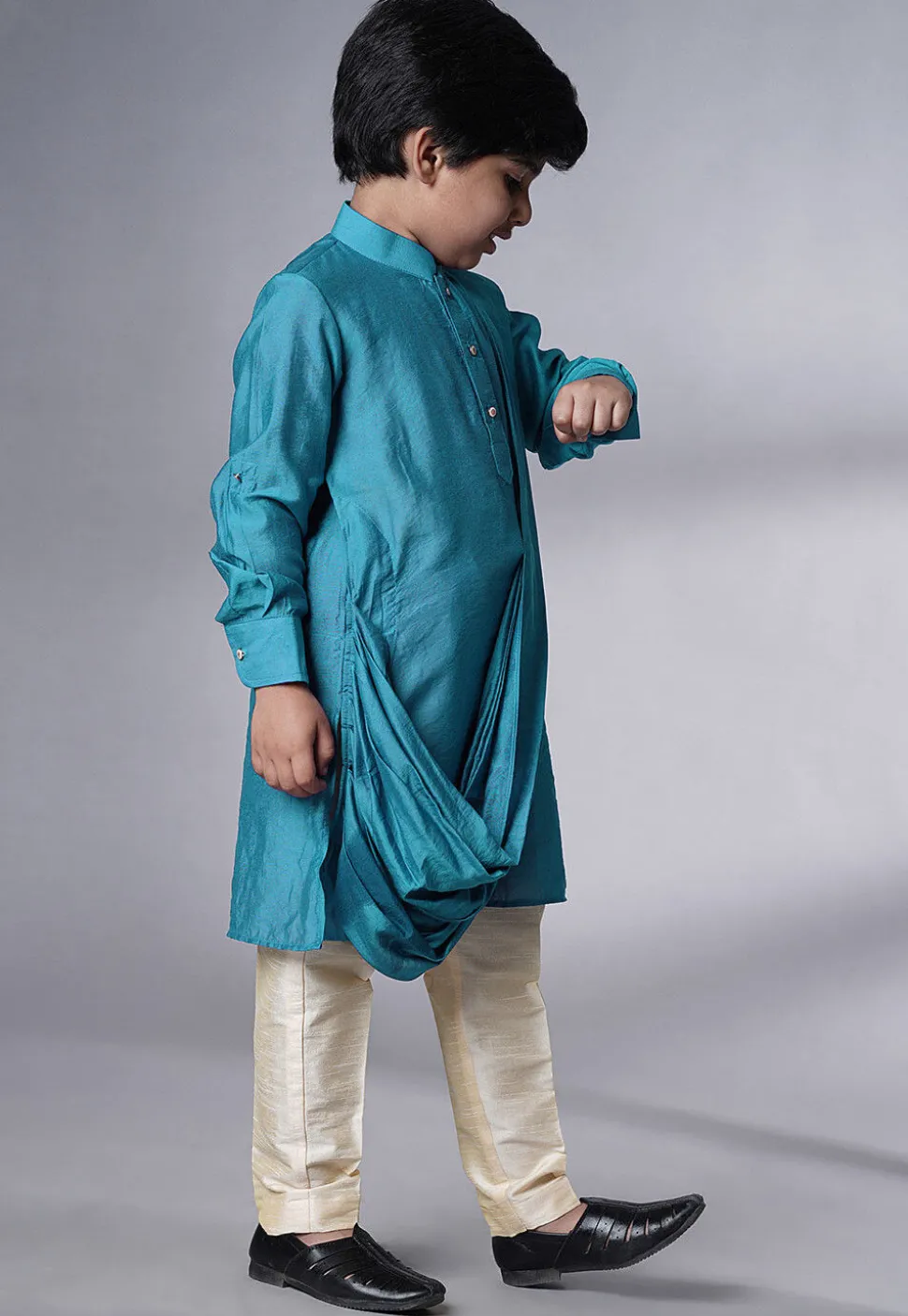 Solid Color Muslin Silk Kurta Set in Teal Blue