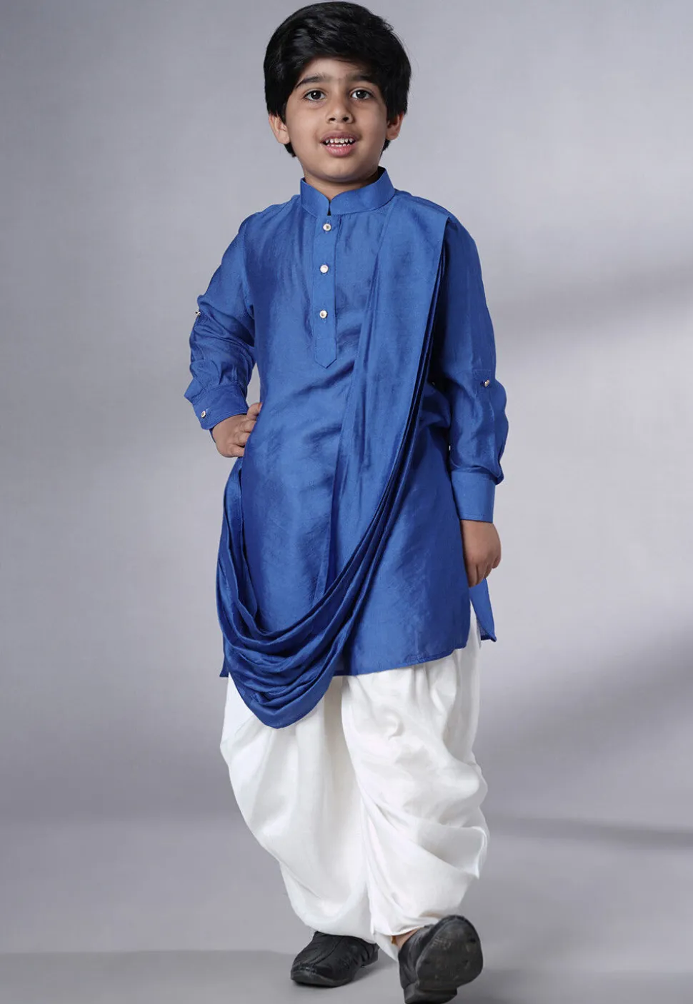 Solid Color Muslin Silk Kurta Set in Royal Blue