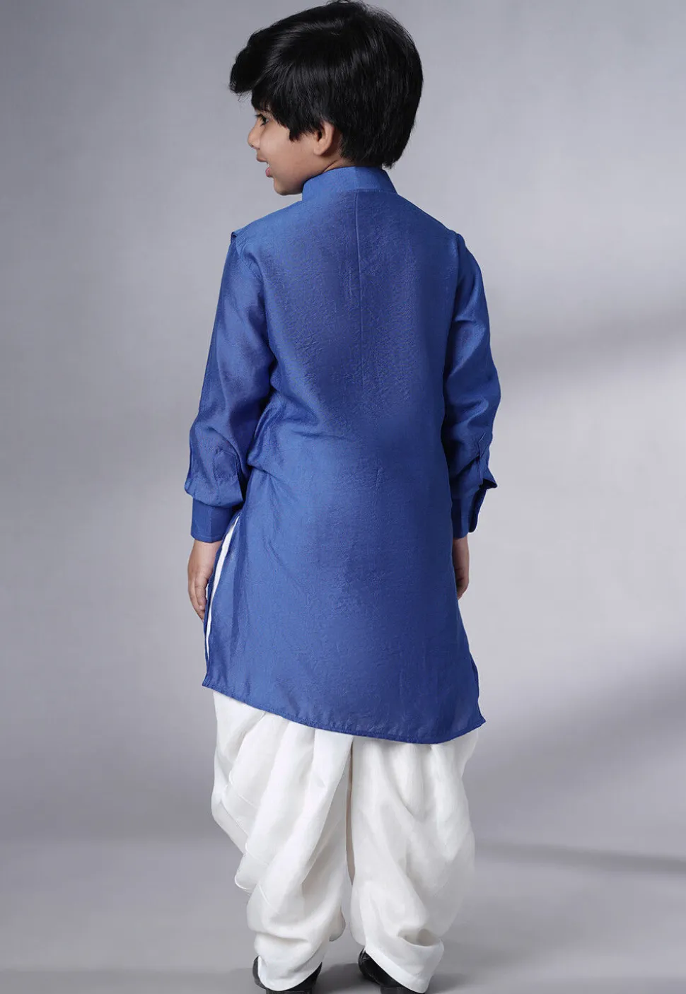 Solid Color Muslin Silk Kurta Set in Royal Blue