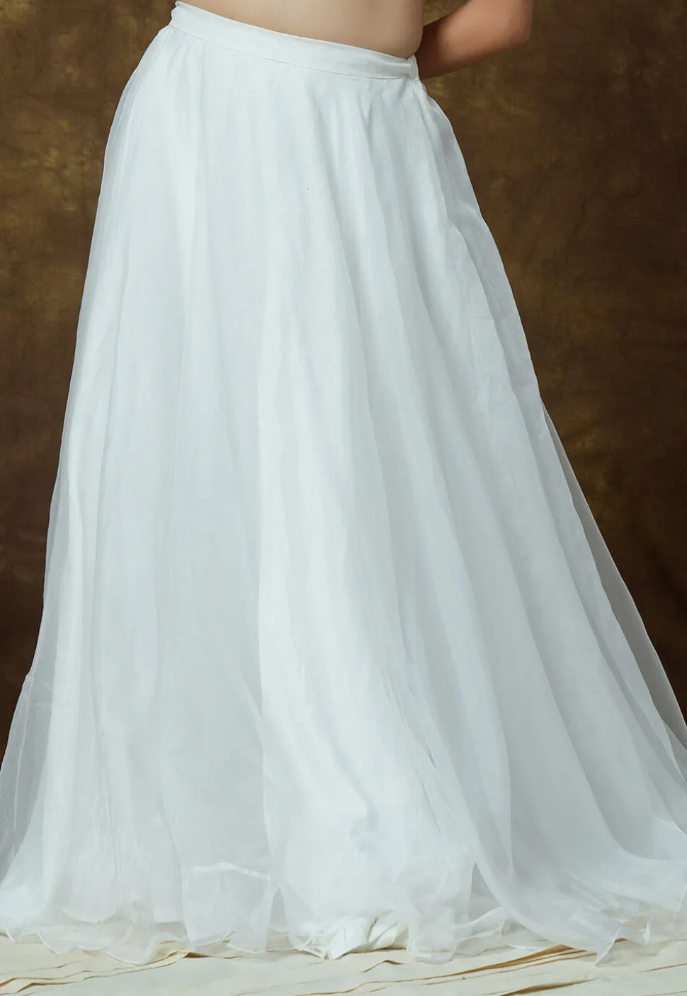 Solid Color Organza Skirt in White