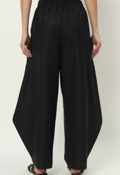 Solid Color Pure Cotton Cowl Pant in Black