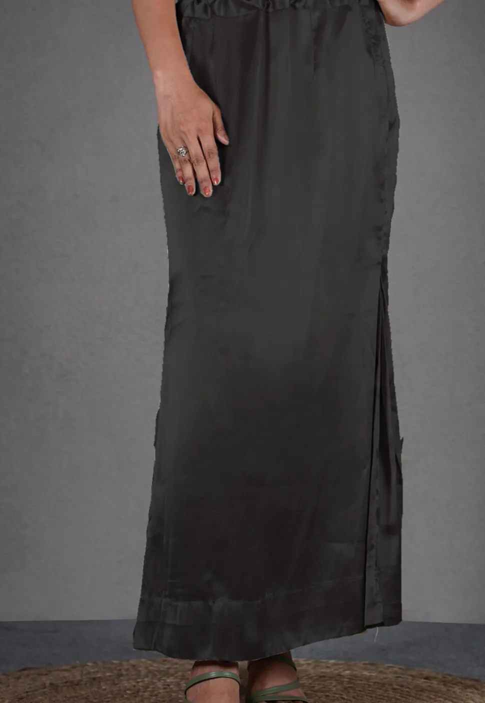 Solid Color Satin Fish Cut Petticoat in Black