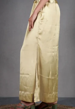 Solid Color Satin Fish Cut Petticoat in Beige