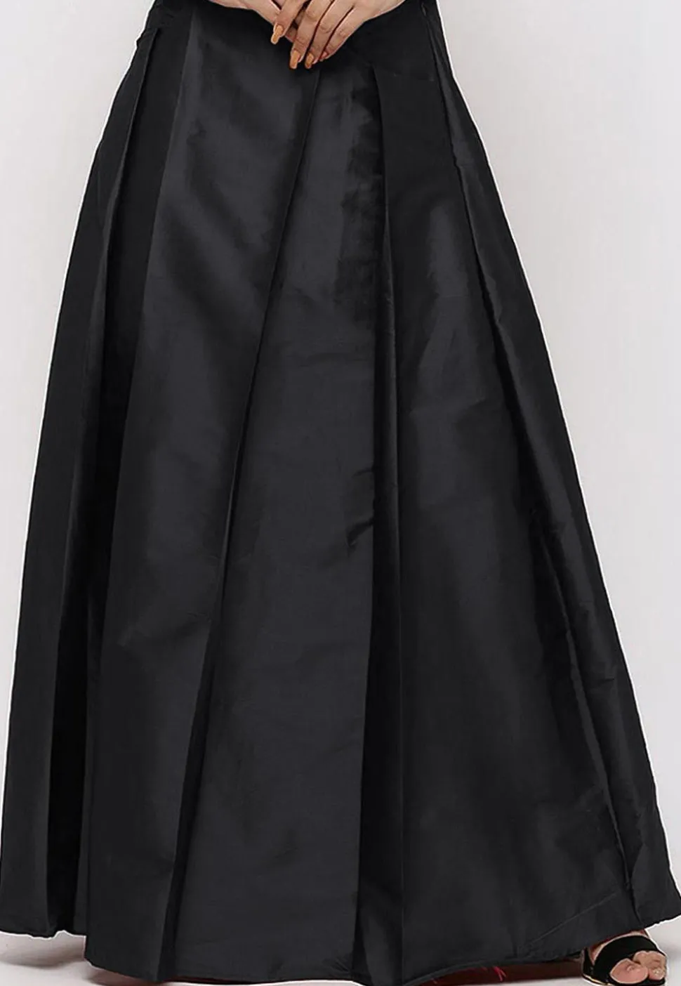 Solid Color Taffeta Silk Box Pleated Skirt in Black