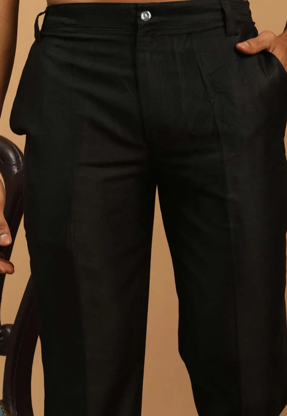 Solid Color Viscose Pant in Black