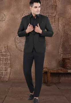 Solid Color Viscose Silk Blazer in Black