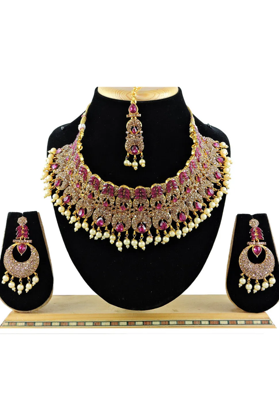Stone Studded Choker Necklace Set