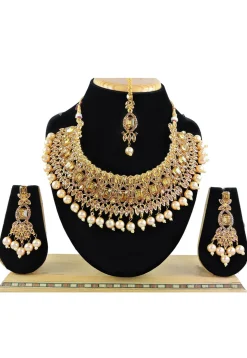 Stone Studded Choker Necklace Set