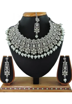 Stone Studded Choker Necklace Set