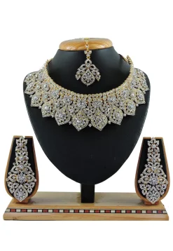 Stone Studded Choker Necklace Set