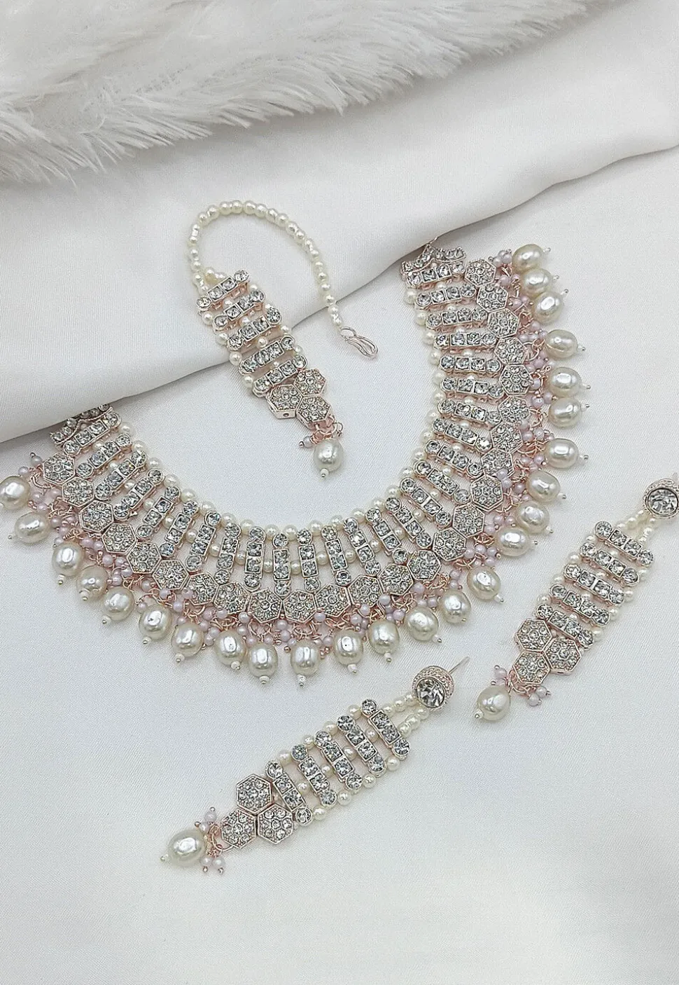Stone Studded Choker Necklace Set
