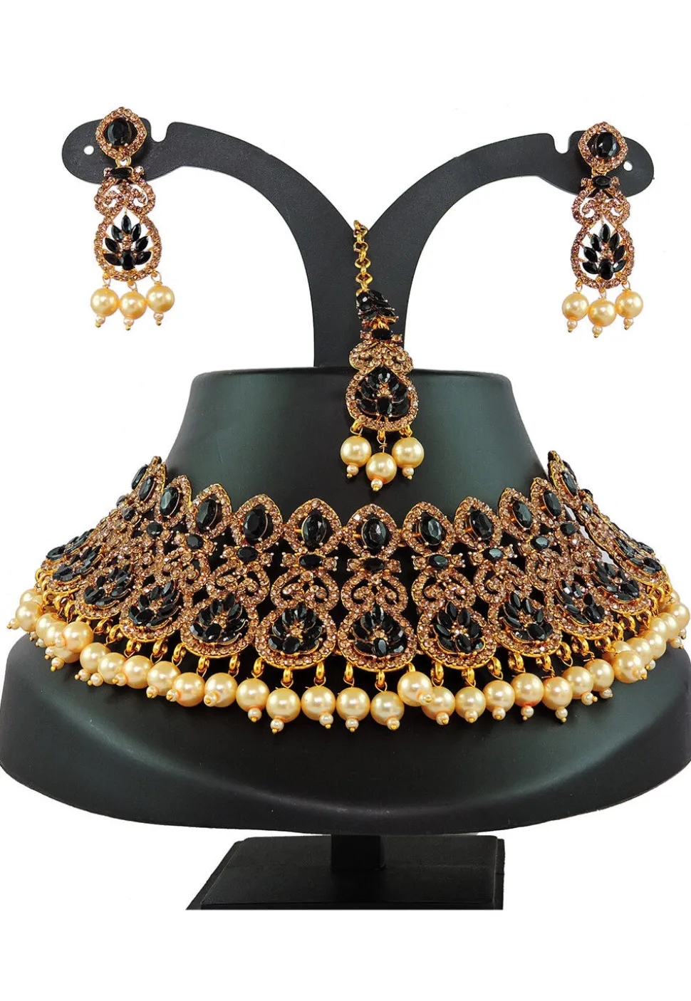 Stone Studded Choker Necklace Set