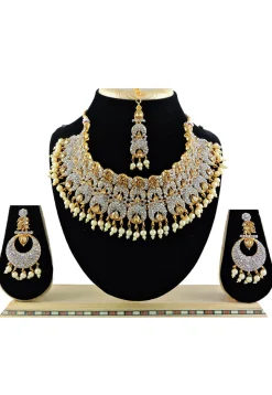 Stone Studded Choker Necklace Set
