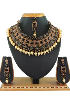Stone Studded Choker Necklace Set