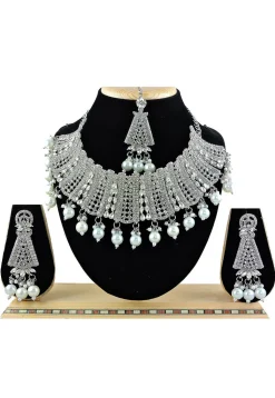 Stone Studded Choker Necklace Set
